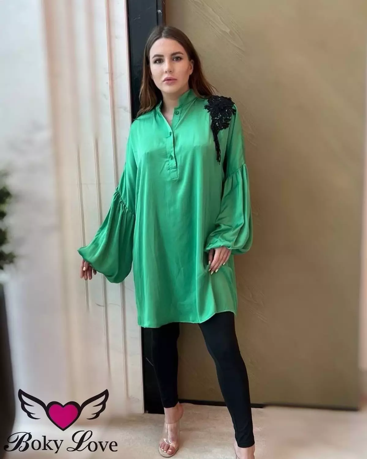 Further green blouse  1