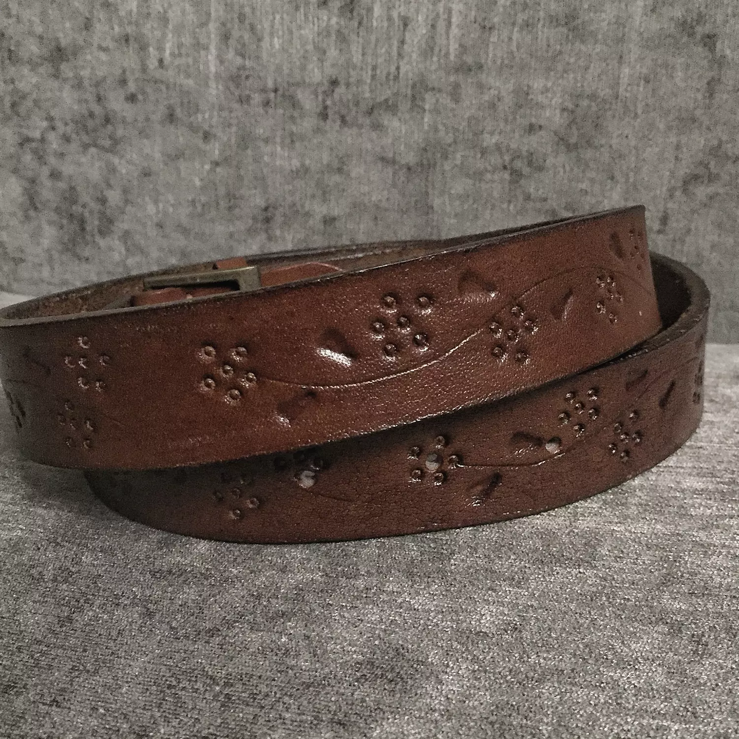 Tooled leather belt - Floral vine 4