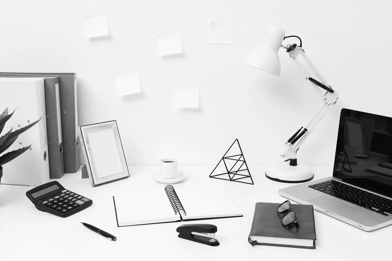 <p><br></p><h4 style="text-align: justify">Office Decorations Supplies »</h4>