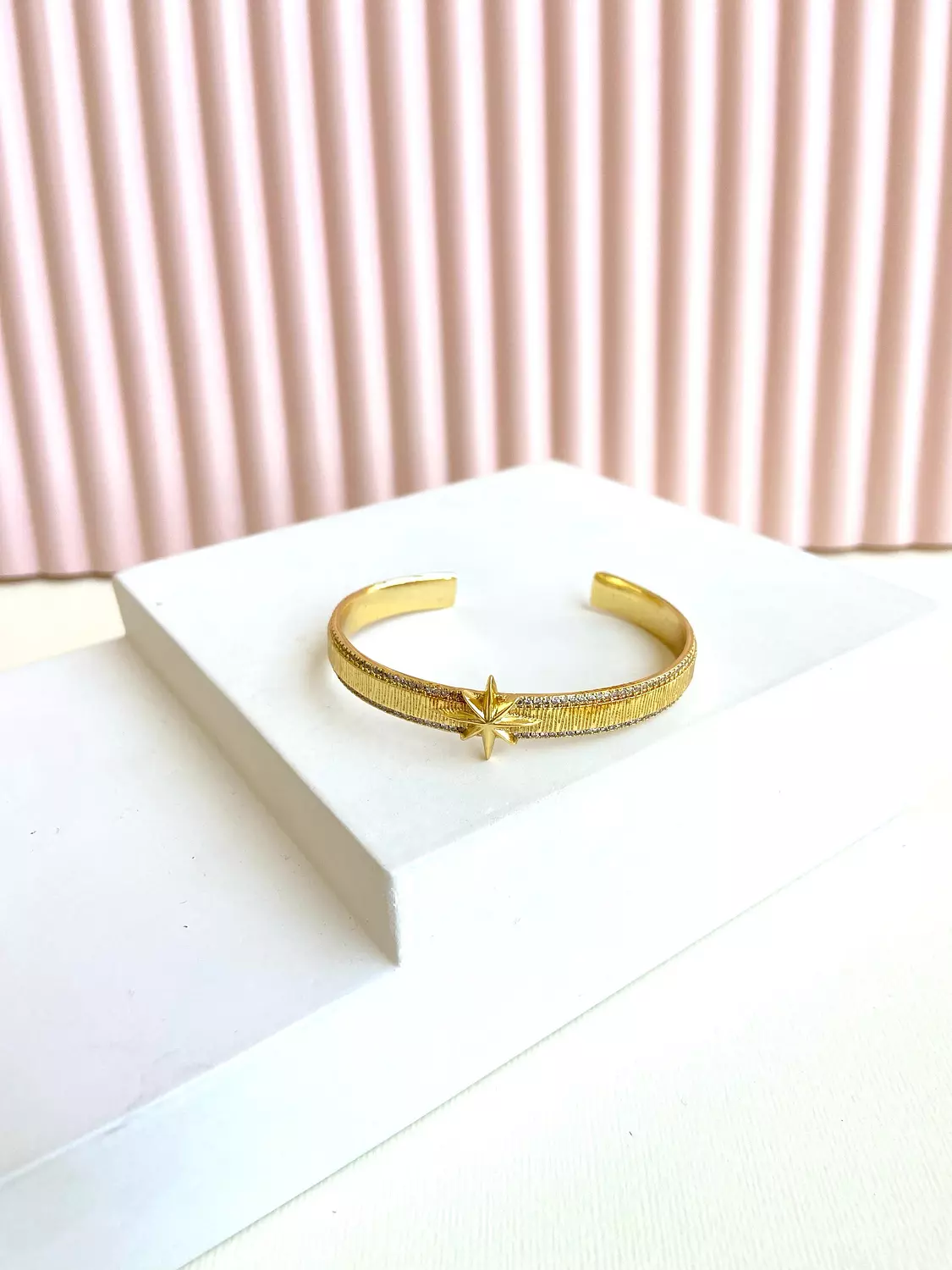 Charmé bangle 1