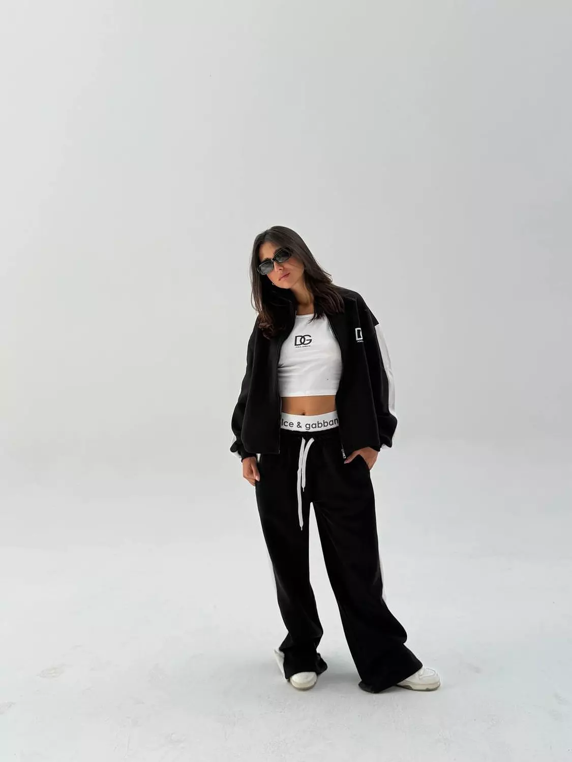 Three peices suit  9