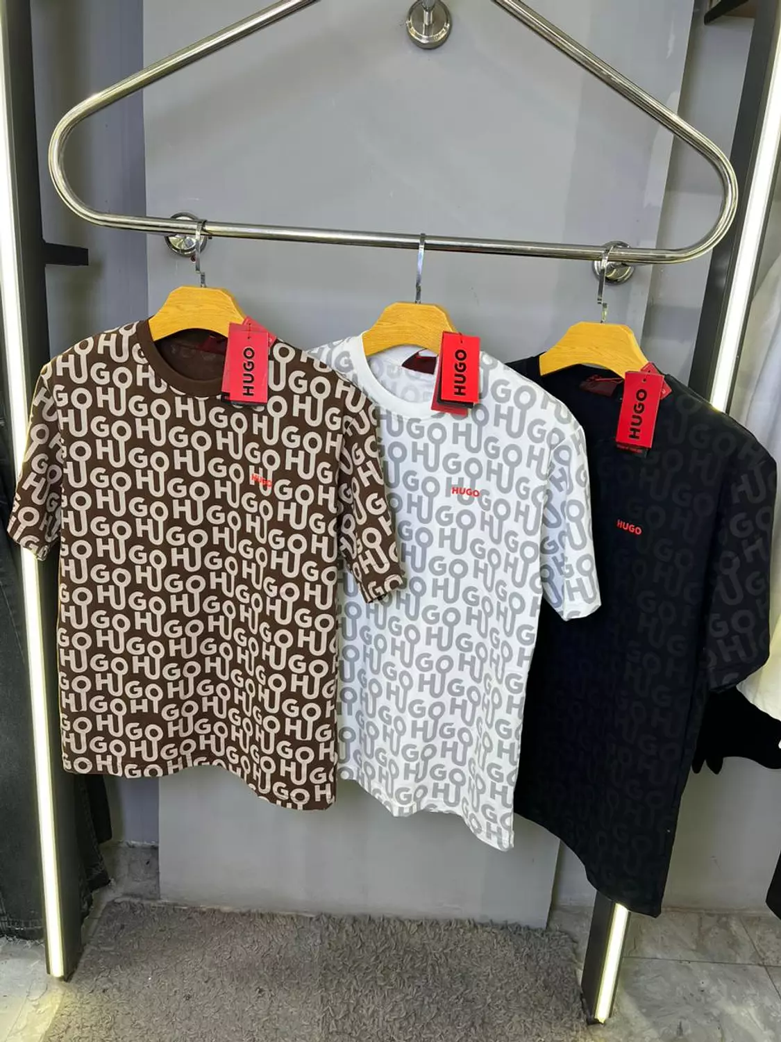 HUGO BOSS TSHIRT / 1314 9