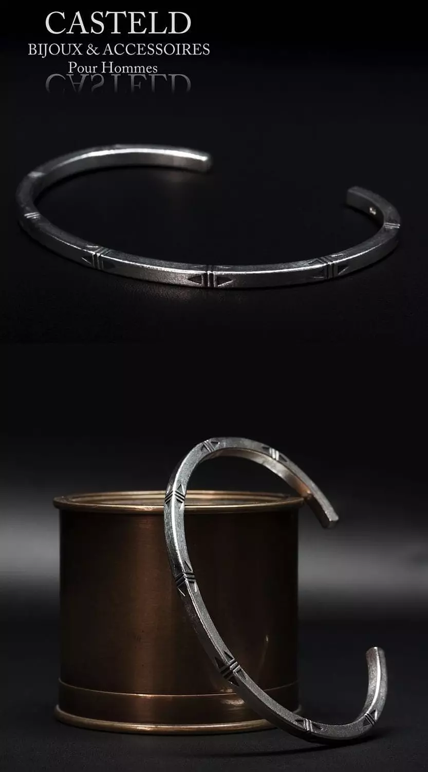 Hand-made design hover image