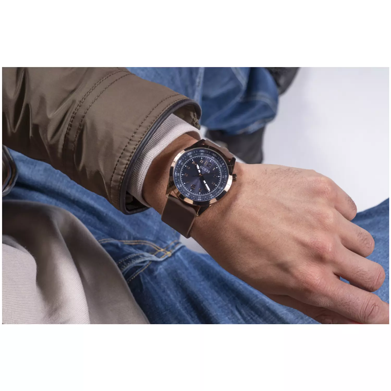 GUESS GW0494G3 Men's  Watch Coffee Silicone Strap 5