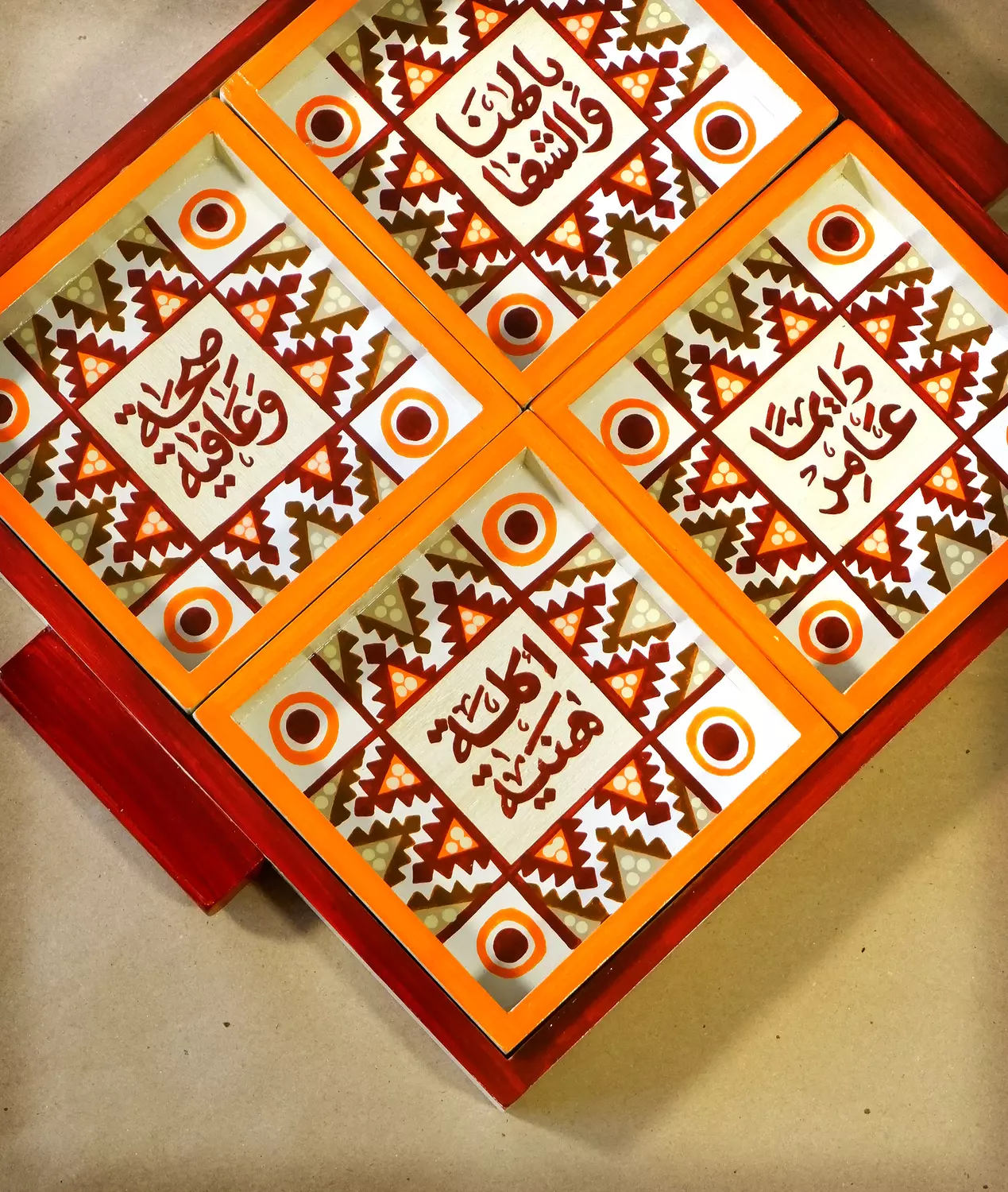 Pyramids burgundy 1
