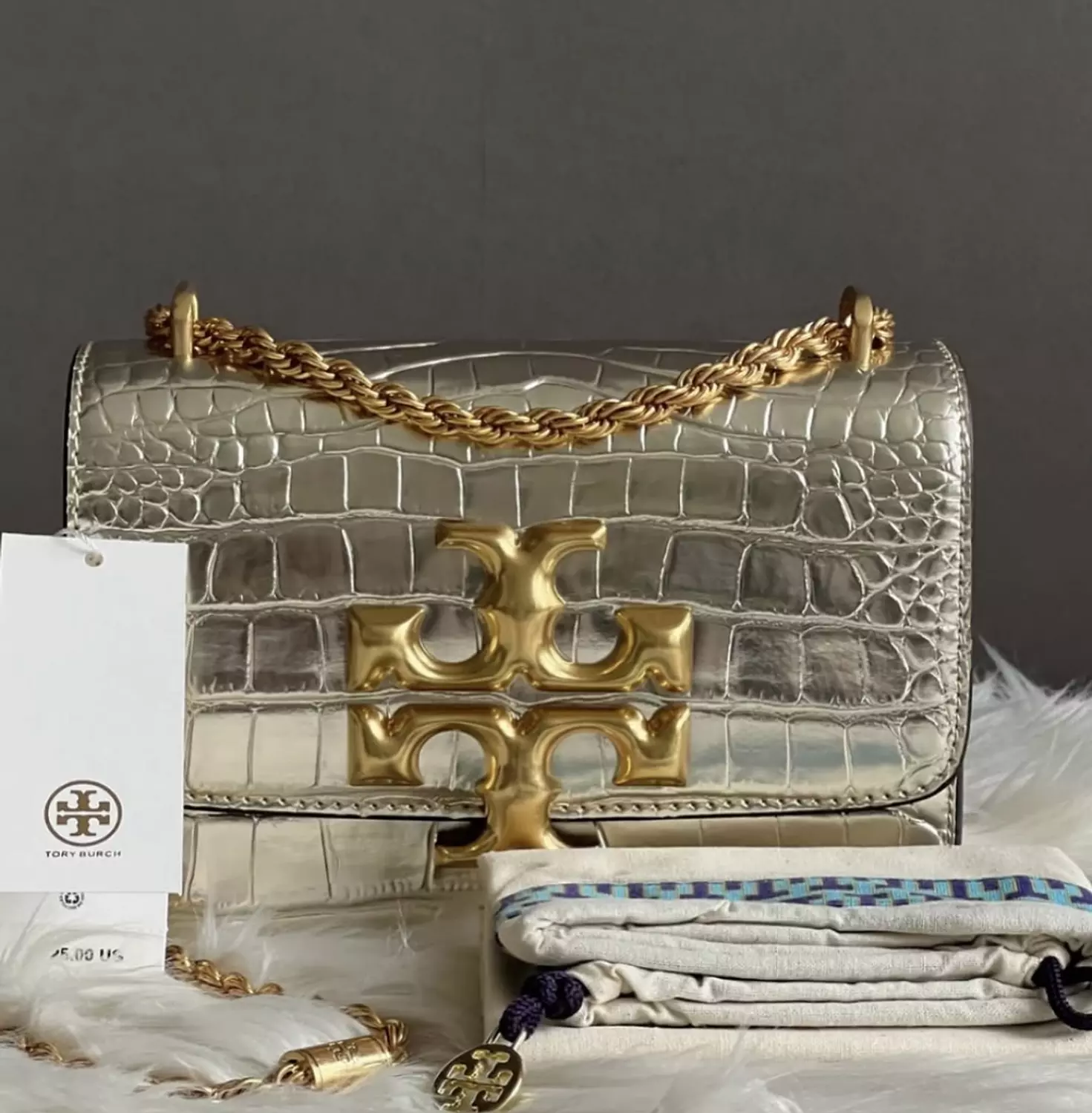 Tory Burch Eleanor Small Convertible Shoulder Bag hover image