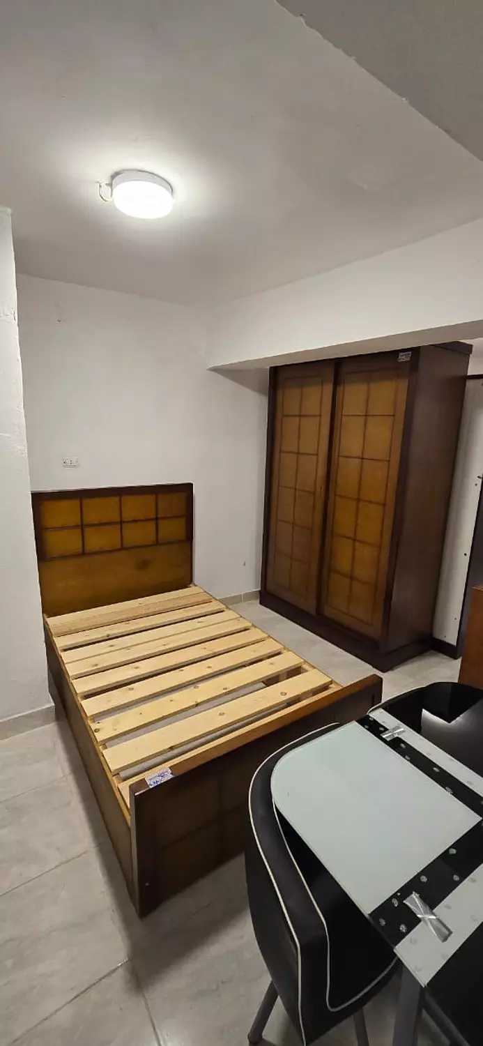 دولاب زان 200 سم بني مربعات hover image