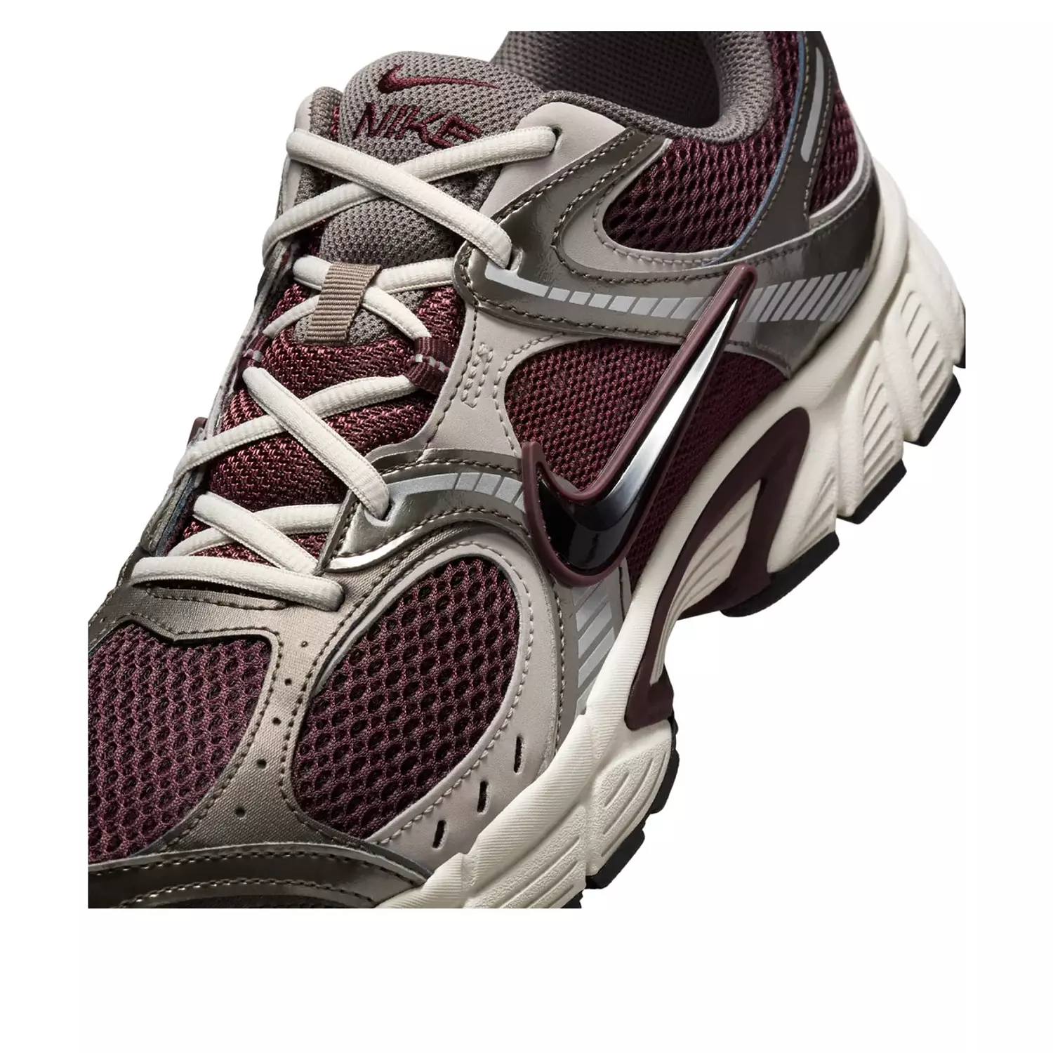 NikeV5 RNR 'Burgundy Crush Wine Red' 1