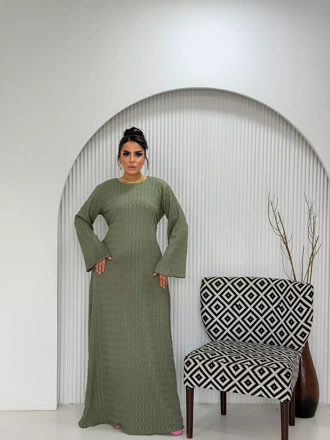 Allure Textured Dress In Olive 4