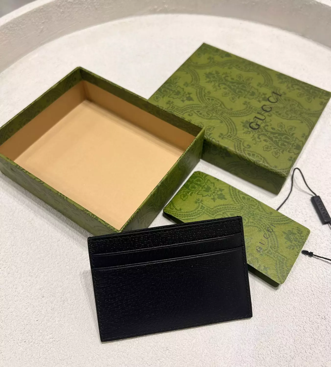 Gucci cardholder wallet   hover image