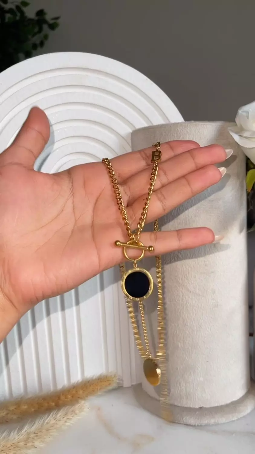  Balgari Necklaces hover image