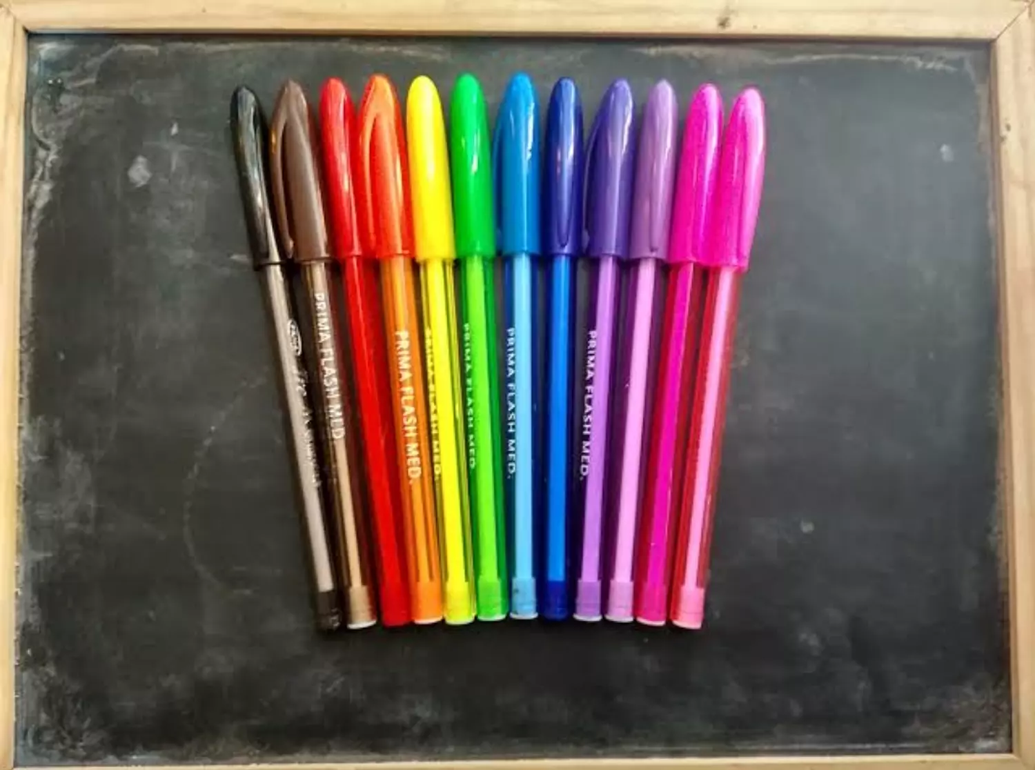 طقم اقلام جاف الوان Prima Flash Med 12