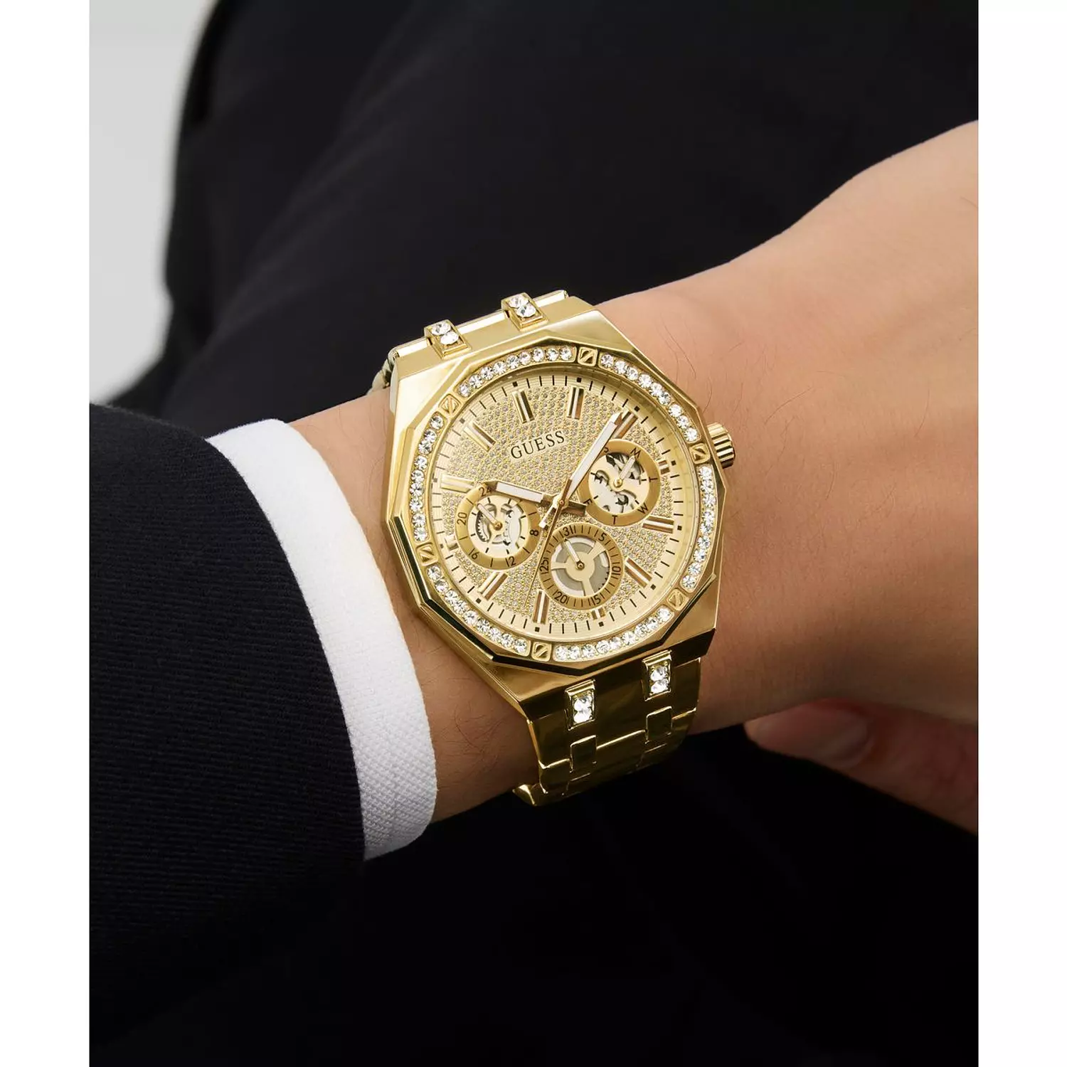 GUESS Mens Gold Tone Multi-function Watch Gold Tone Stainless Steel Bracelet GW0960G2 9