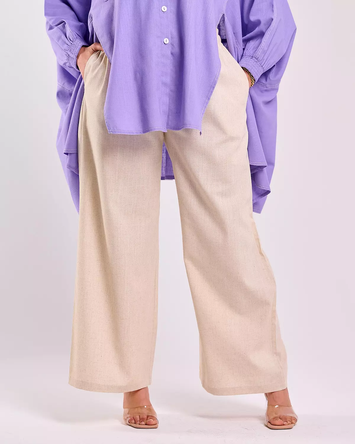 <p><span style="color: rgb(0, 0, 0)">Pants</span></p>