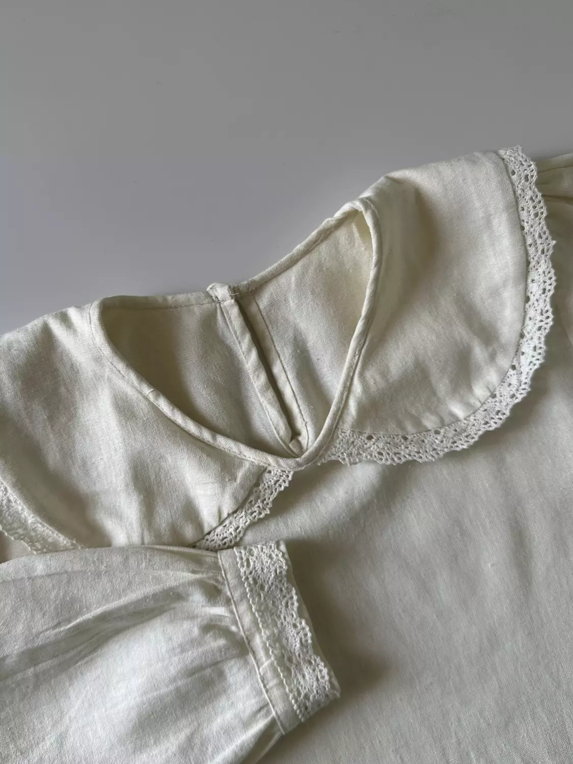 Off white linen blouse (T)  7