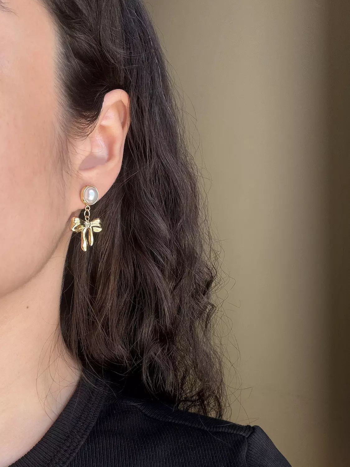 Pearl x Bow Studs 1