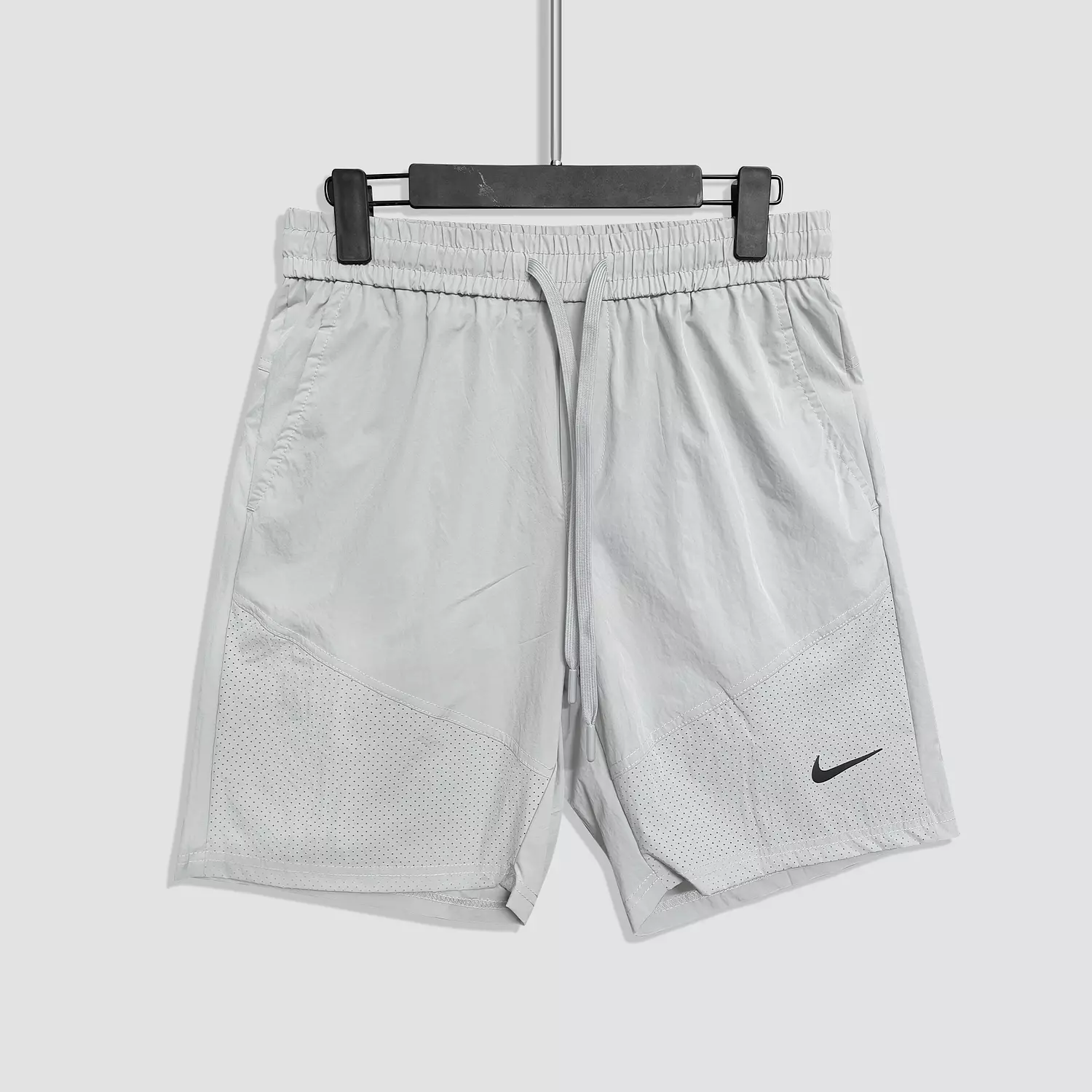 NIKE WATERPROOF SHORTS 1