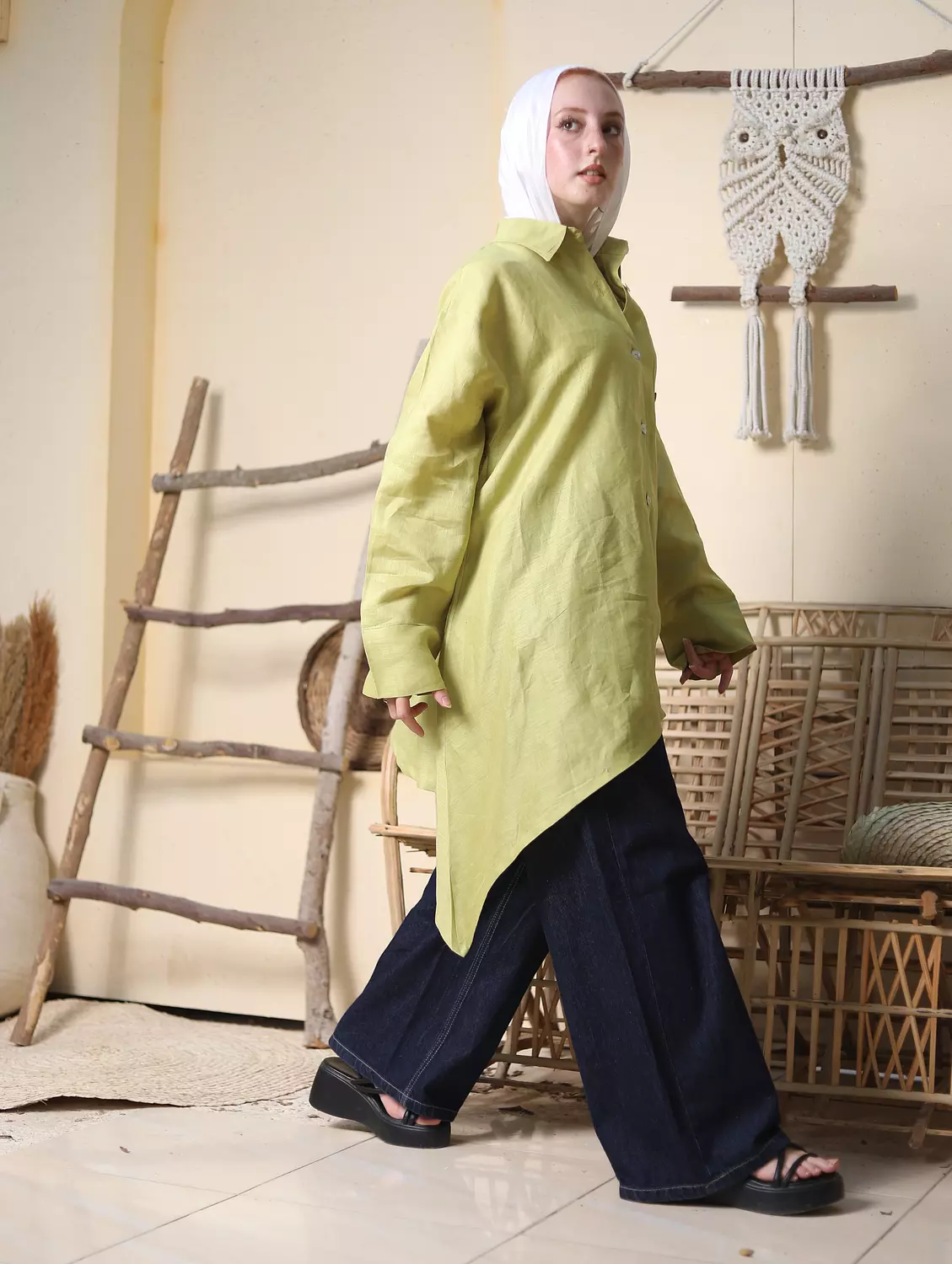 HIGH-LOW LINEN shirt in matcha green 2