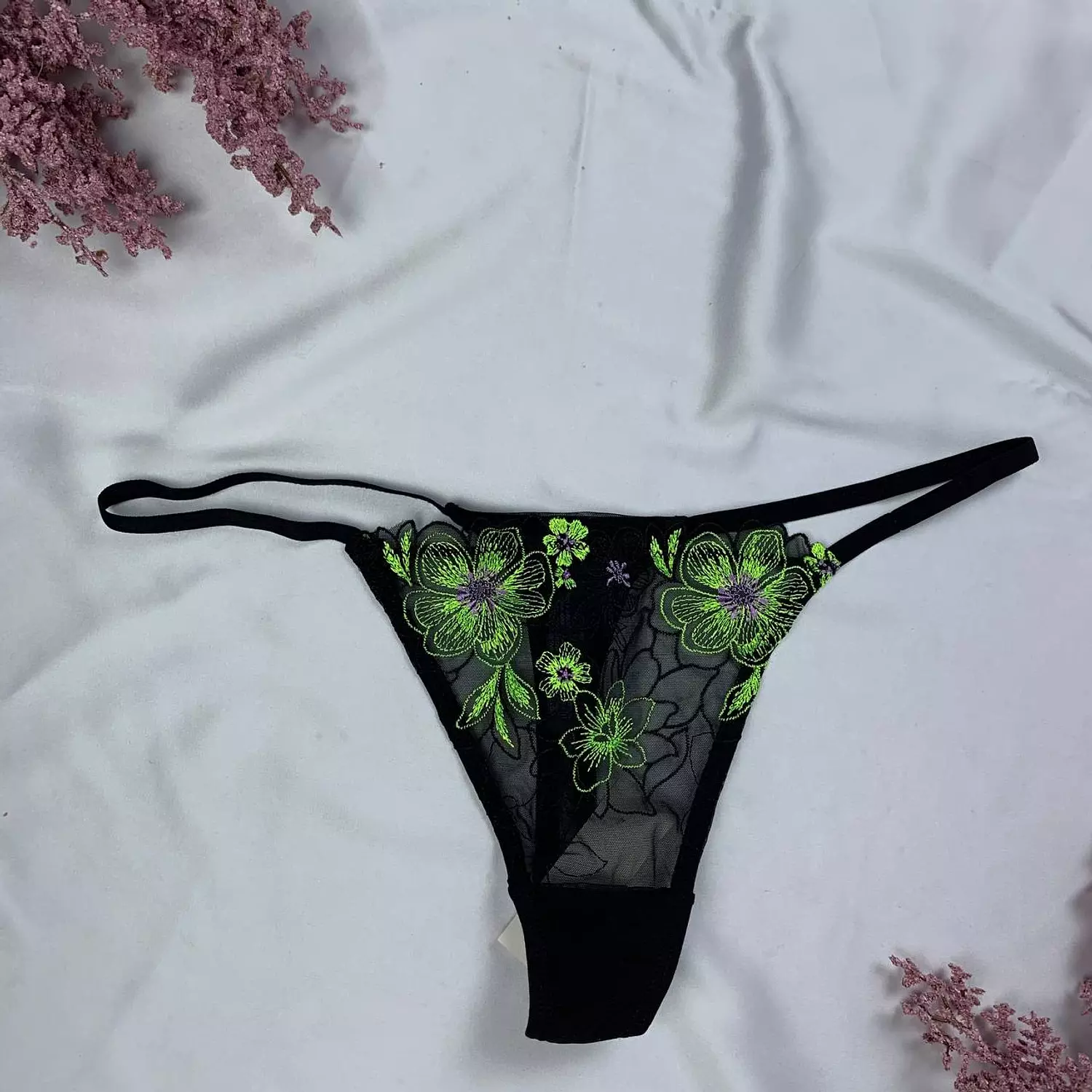 lingerie panty from primark   Size xs fit s to 50:57 k   For 75 per one 4