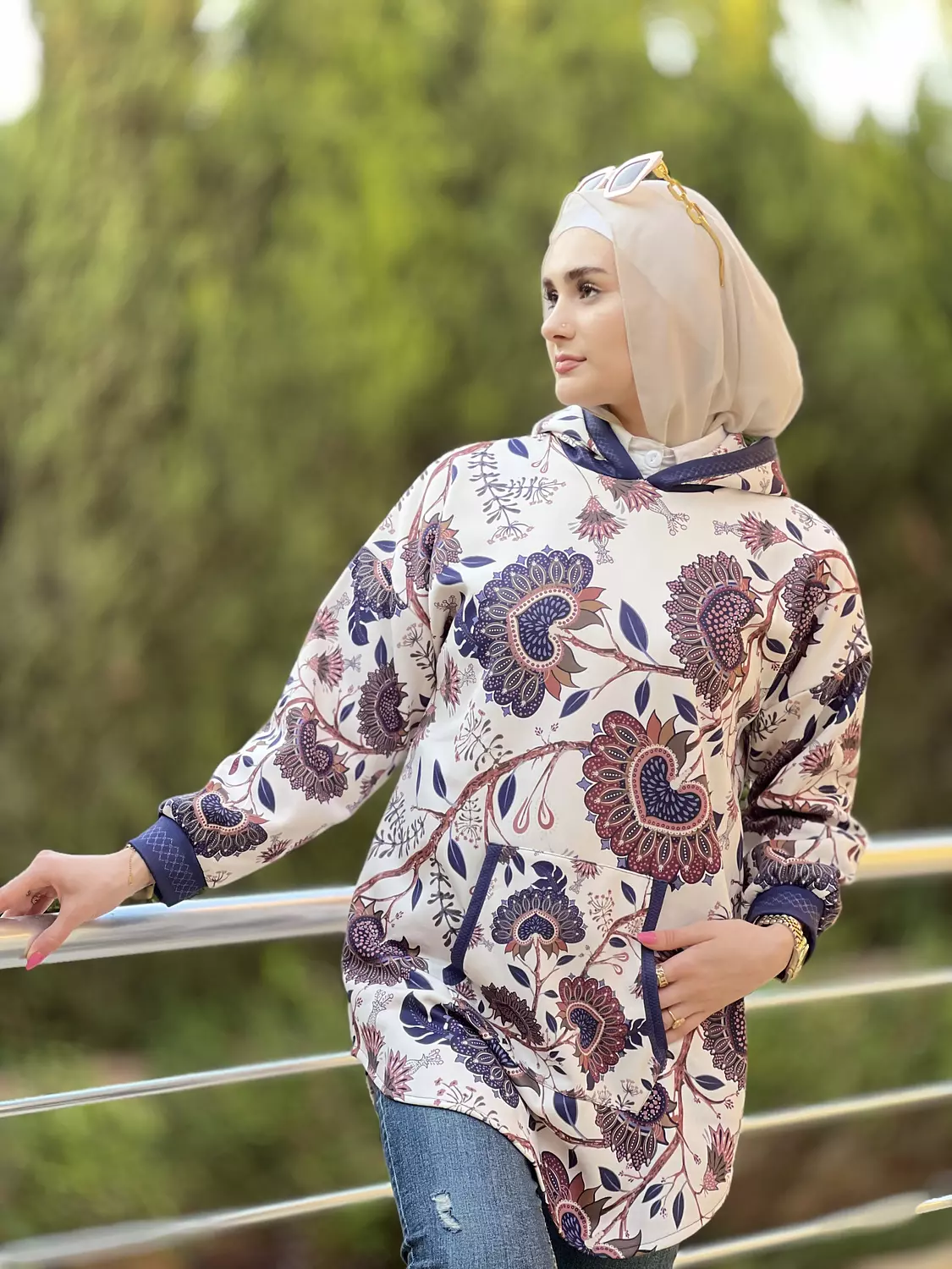 Morroccan rose hoodie image