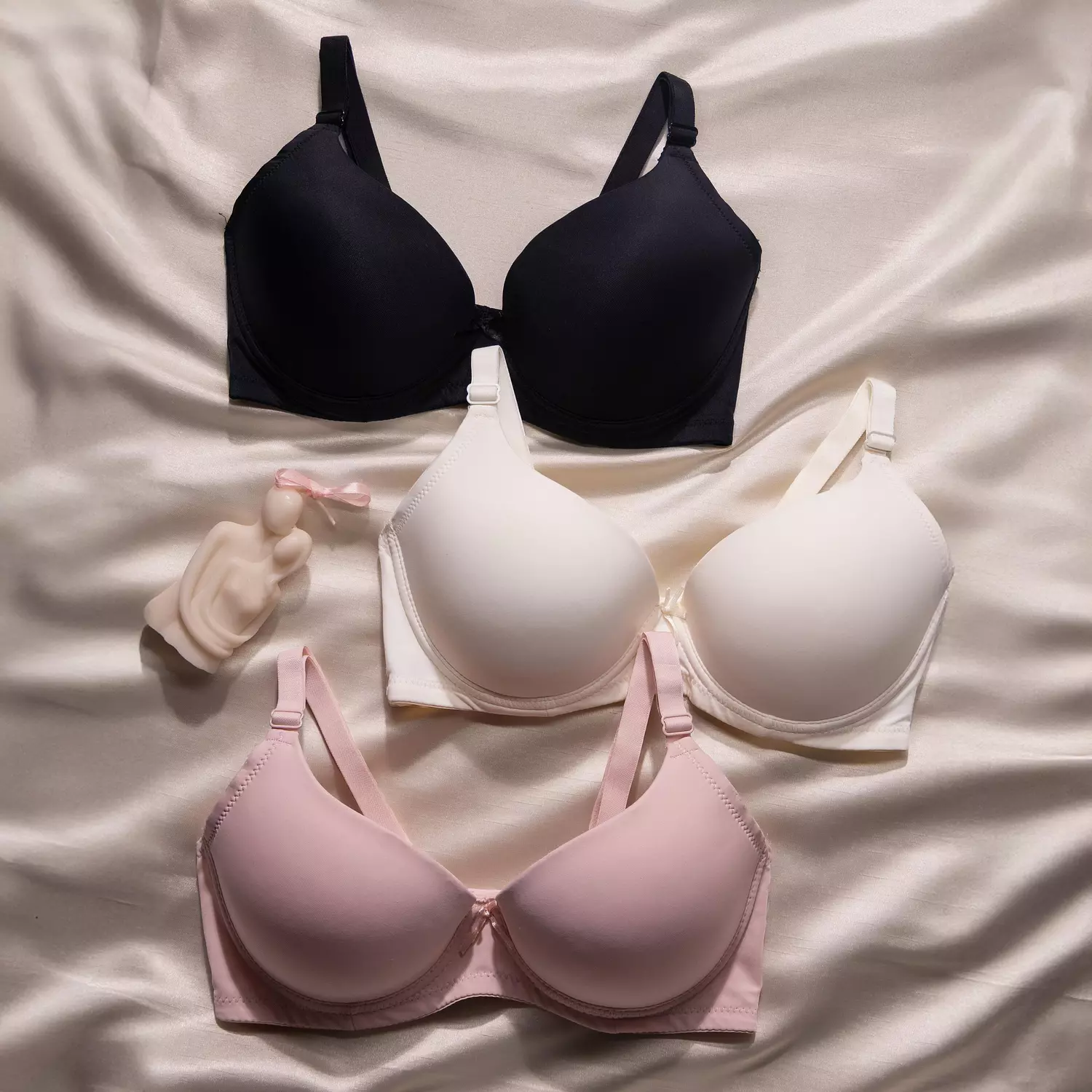 <h4>Bras <span style="color: rgb(44, 85, 81)">--▶</span></h4>