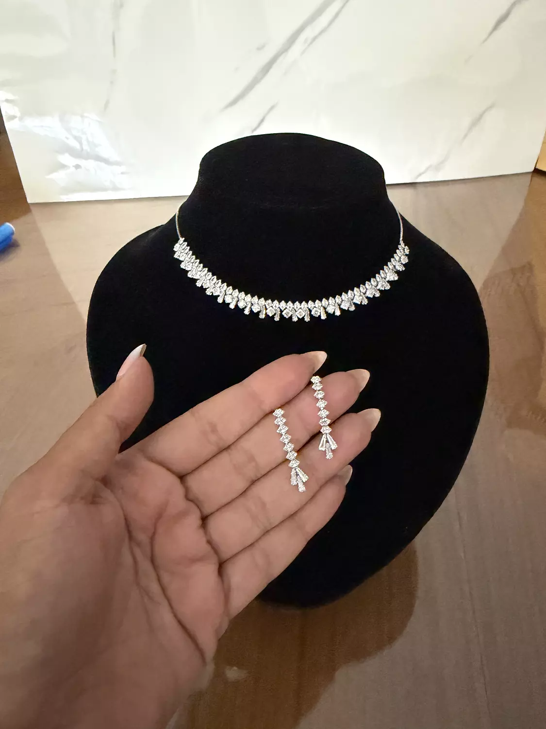 Zircon choker set 2