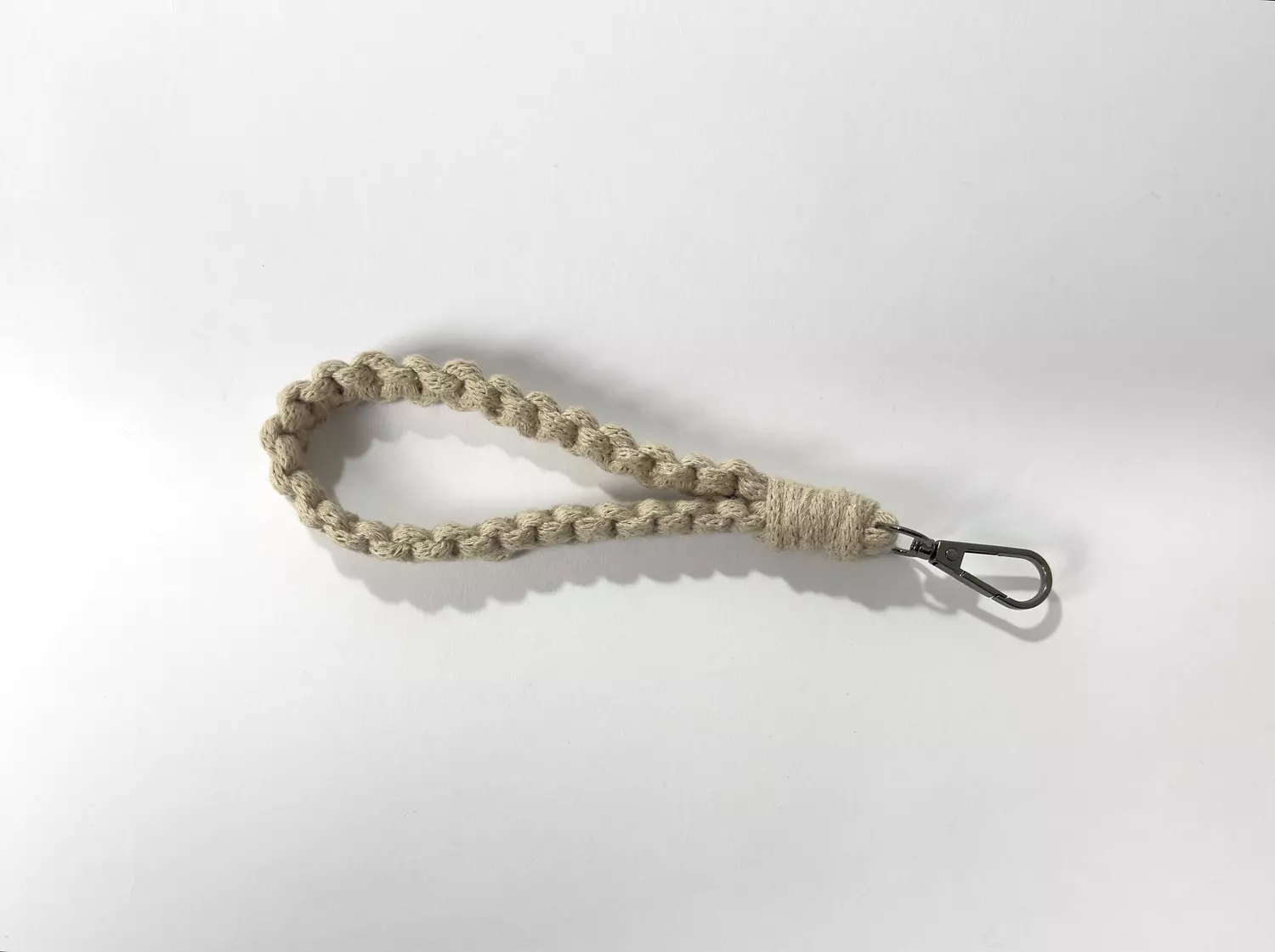 Keychain Color D Beige Size 17 Cm 🔑 image
