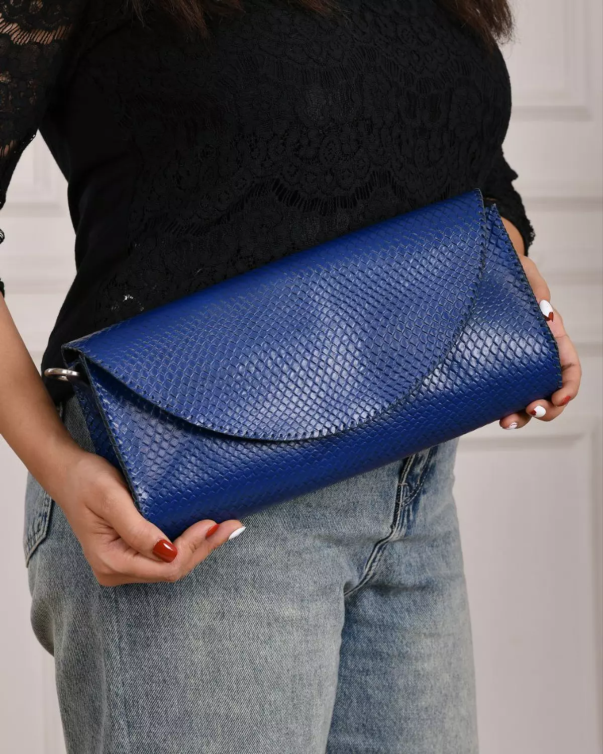 blue clutch image