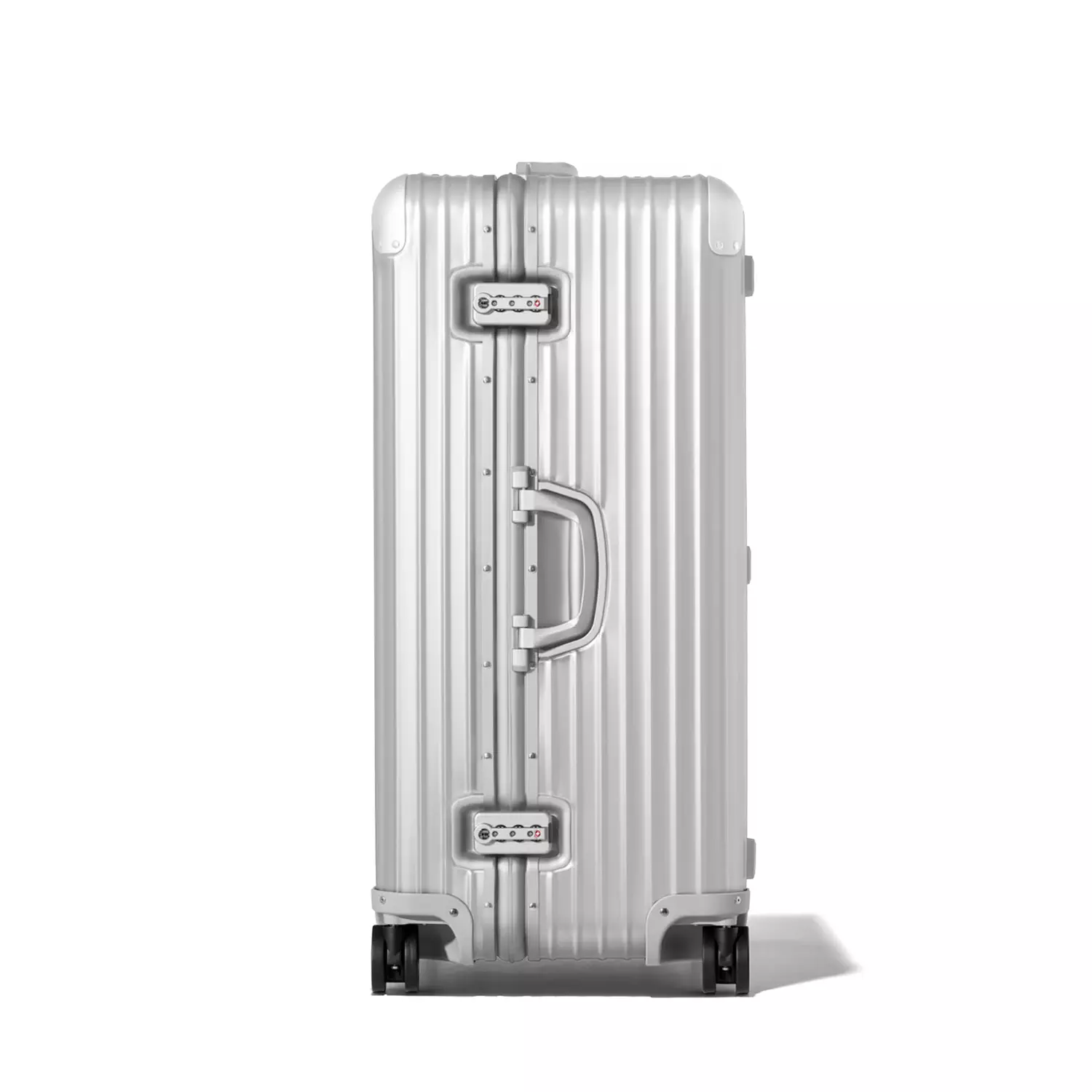 Rimowa Essential Trunk Plus suitcase in Silver 3