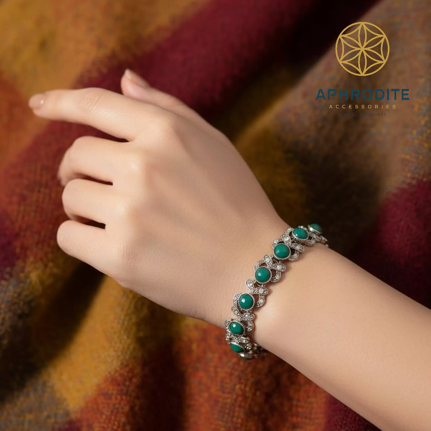 Emerald Bracelet image