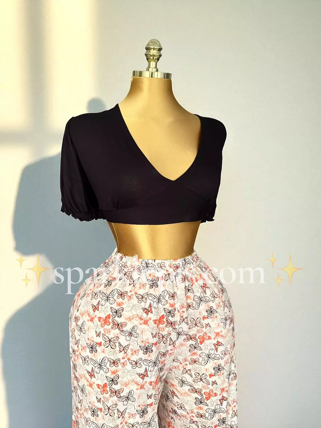 “Jardin des Ailes Pajama” image