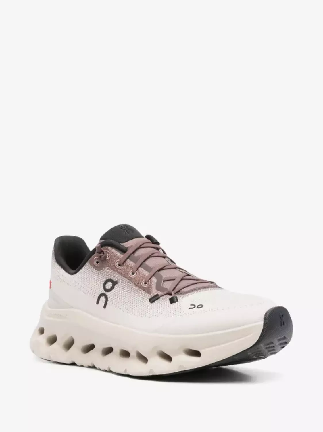 Cloudtilt ON sneakers 1