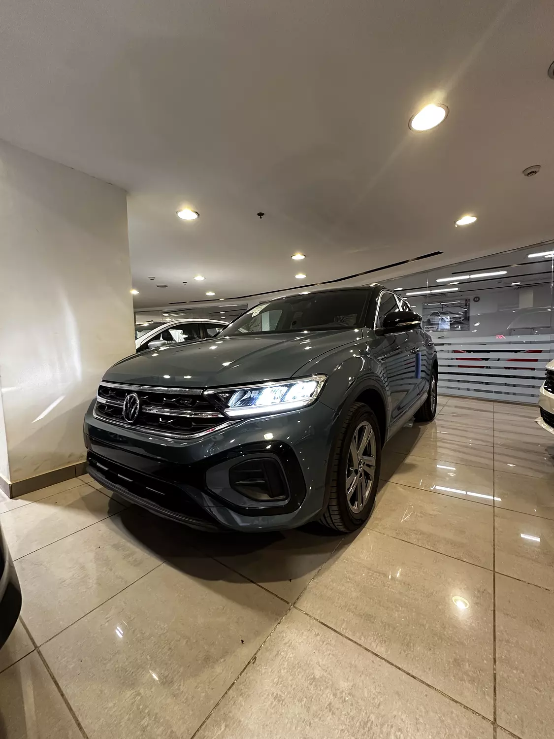 Volkswagen T-Roc image