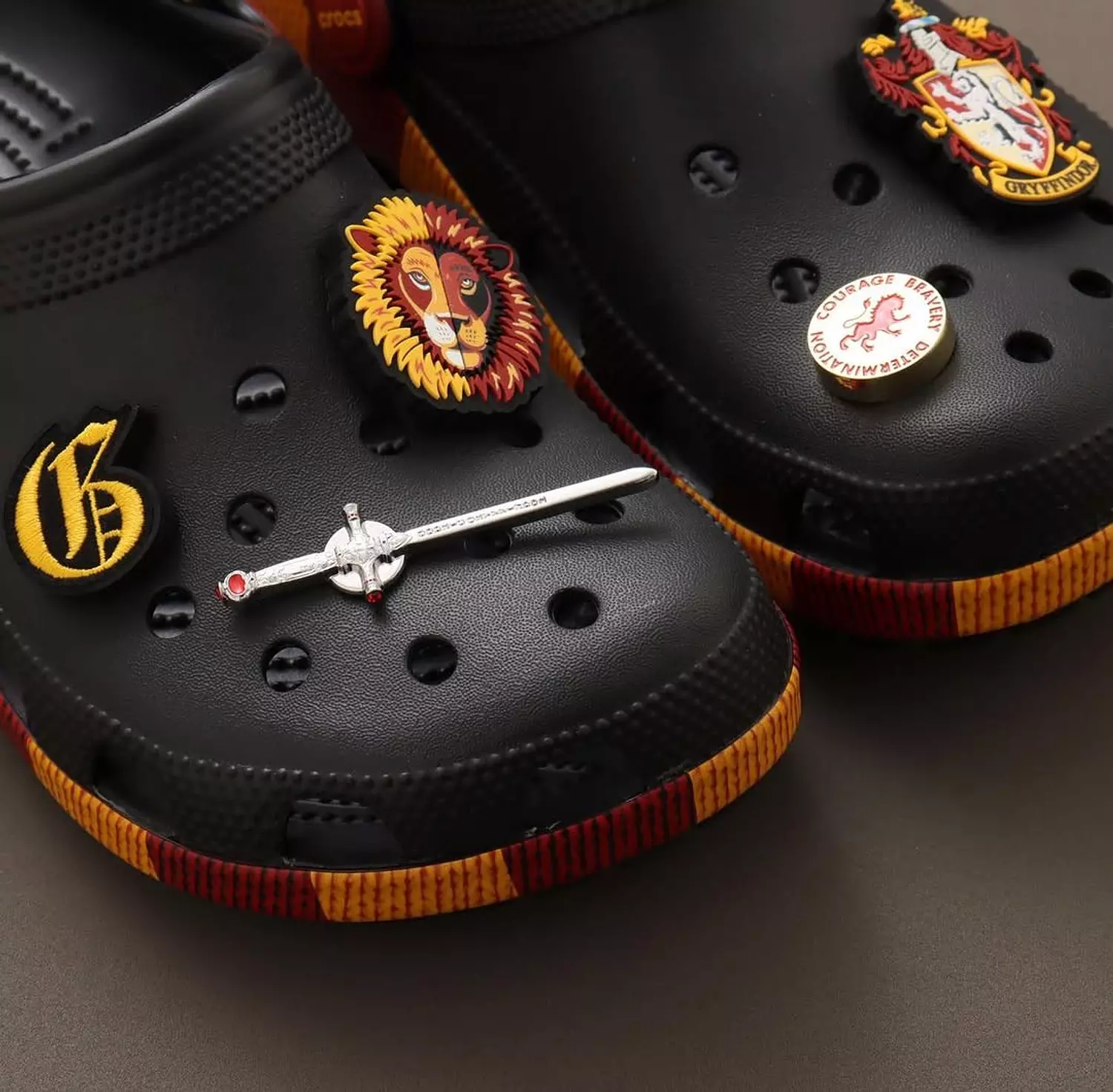 Crocs Classic Clog Harry Potter Gryffindor 1