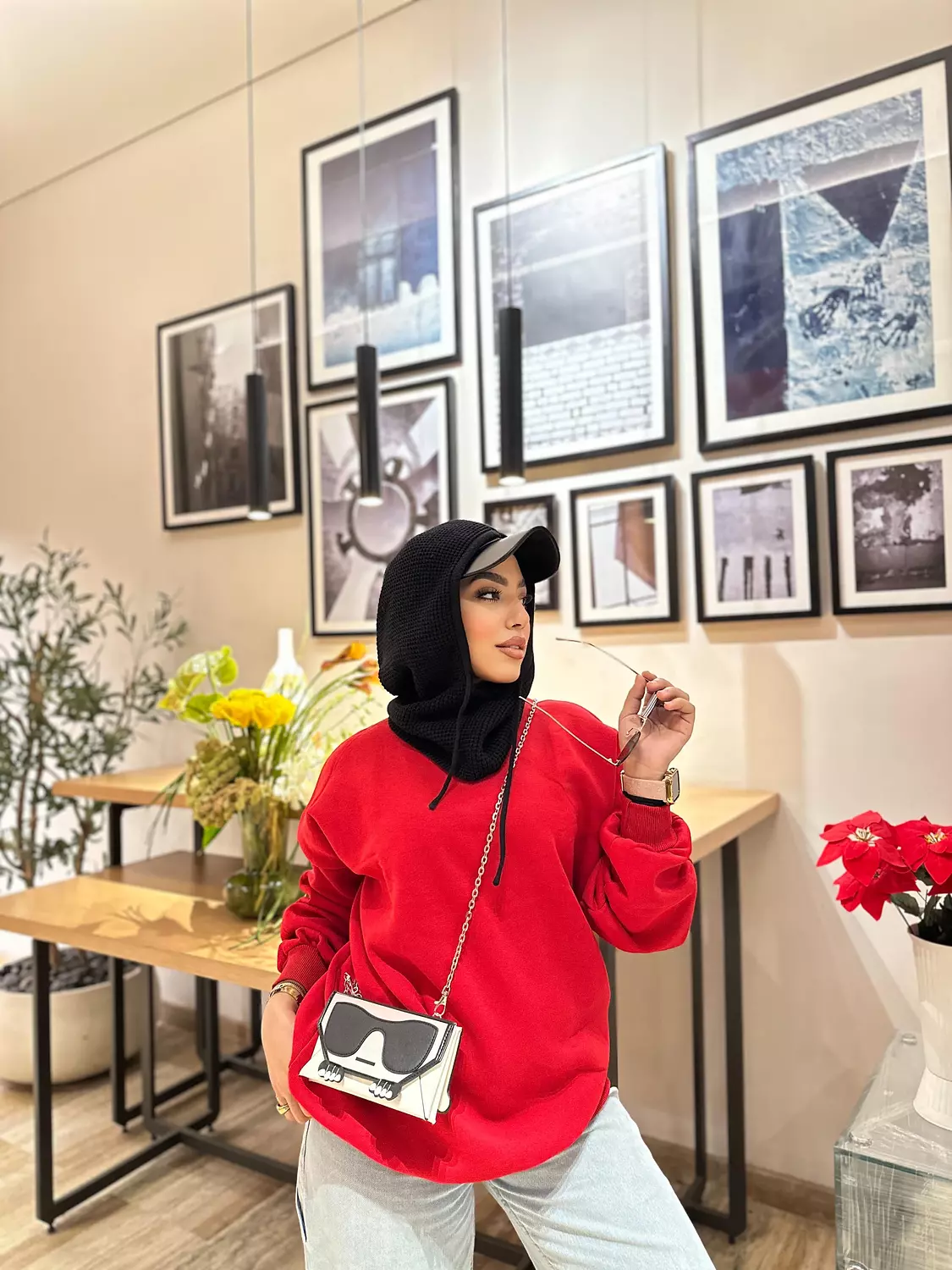 Crewneck sweatshirt  1