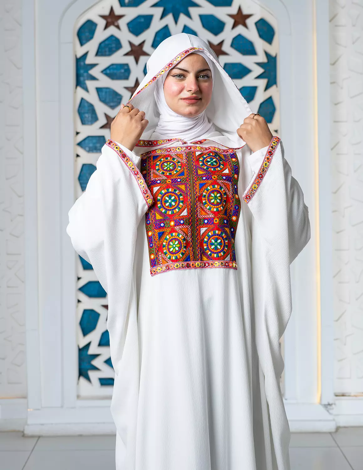 Indian Abaya capicho image