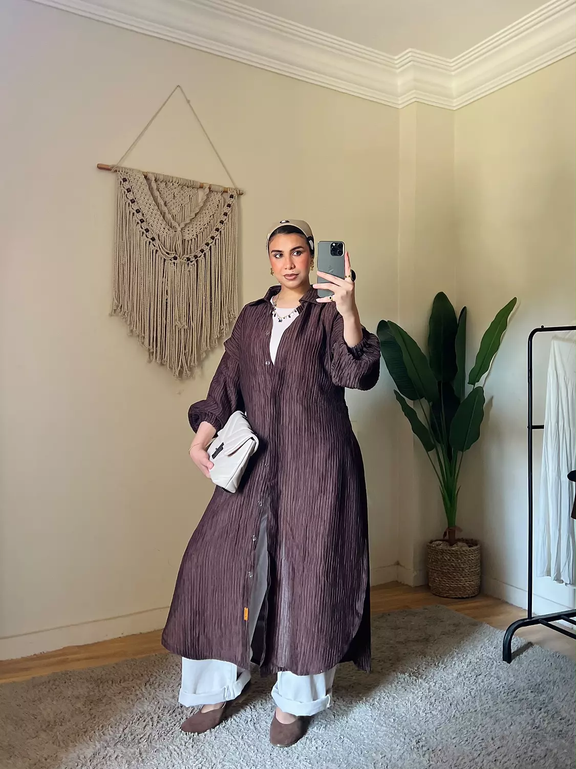 Crinkle Cuffs Shirt Dress in Brown  2