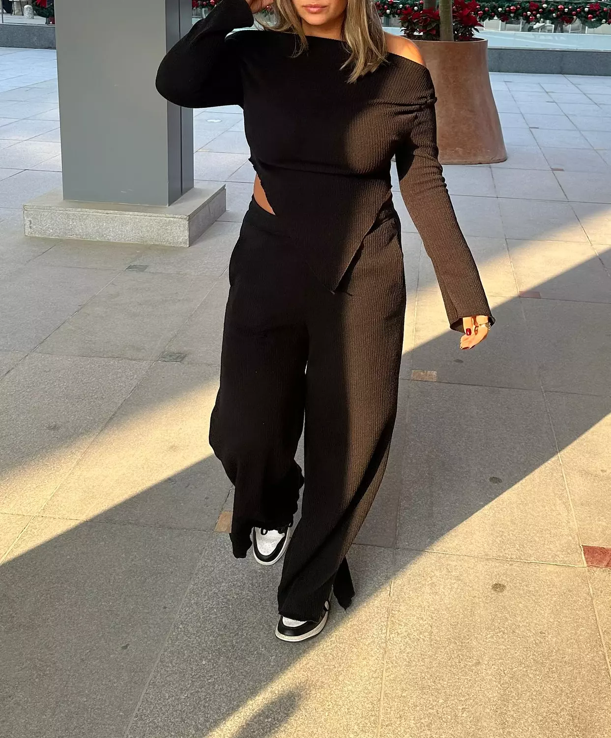 Off-Shoulder Set hover image