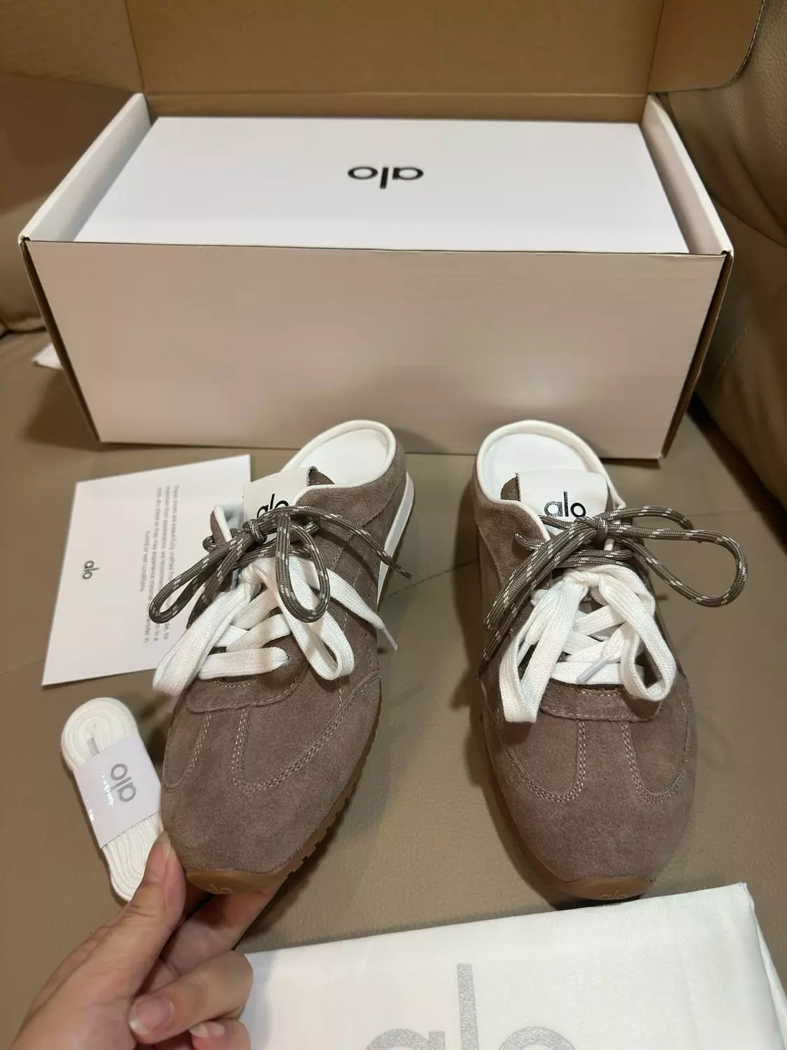 Alo shoes brown 3