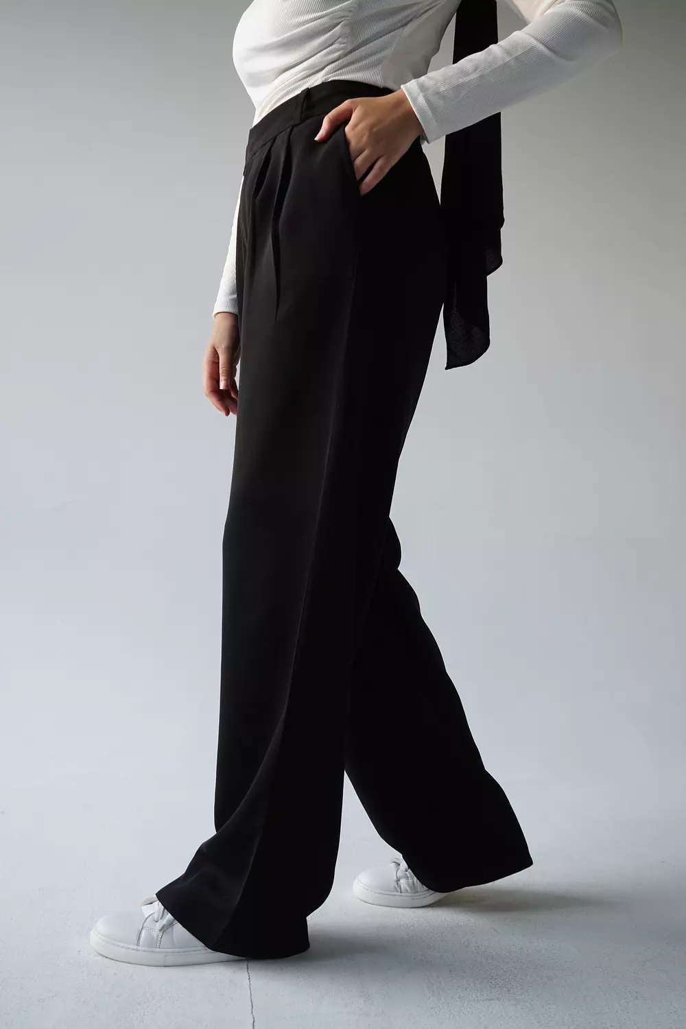 Classic pant image
