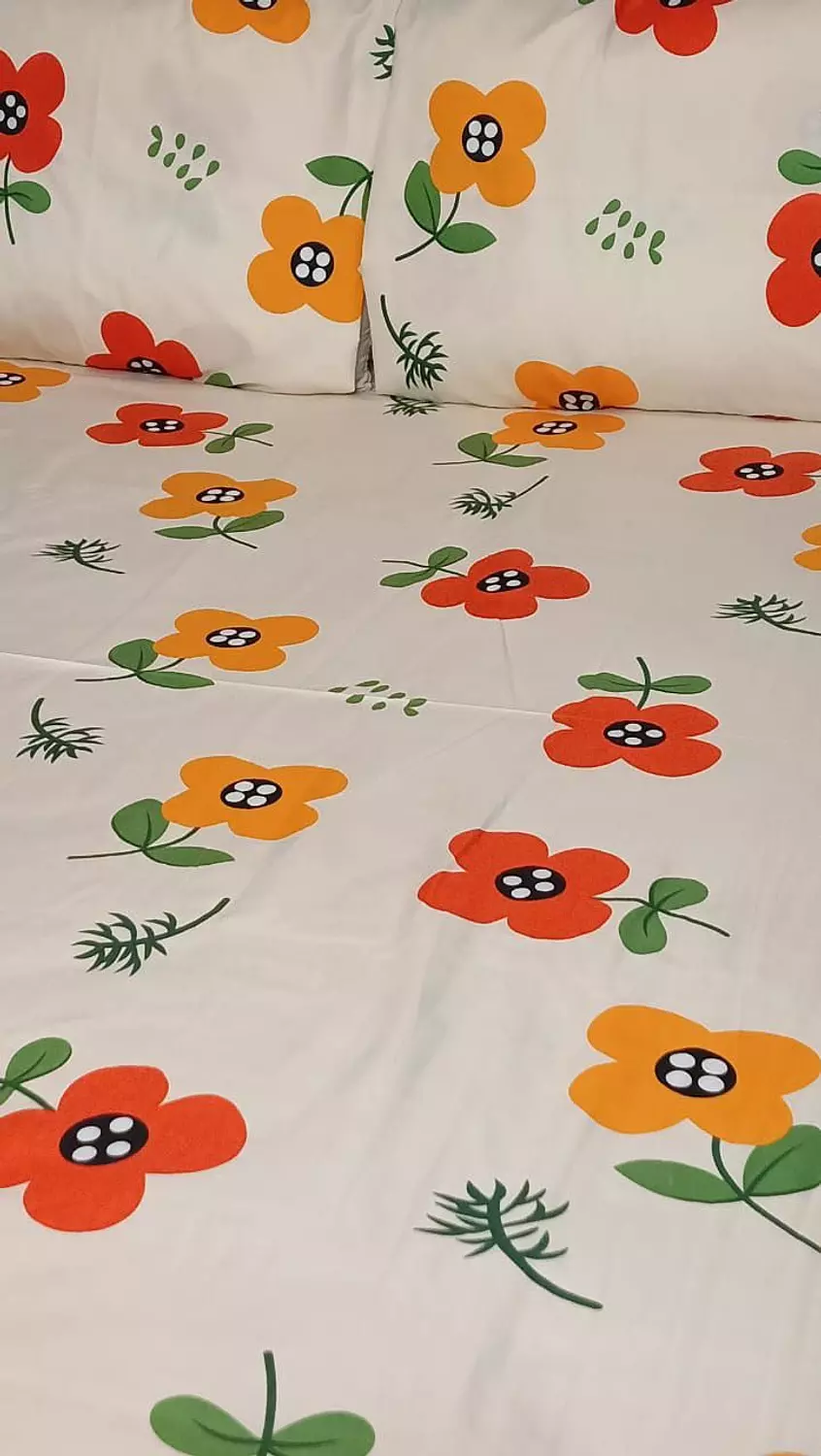 Mini rose children's bedding set hover image