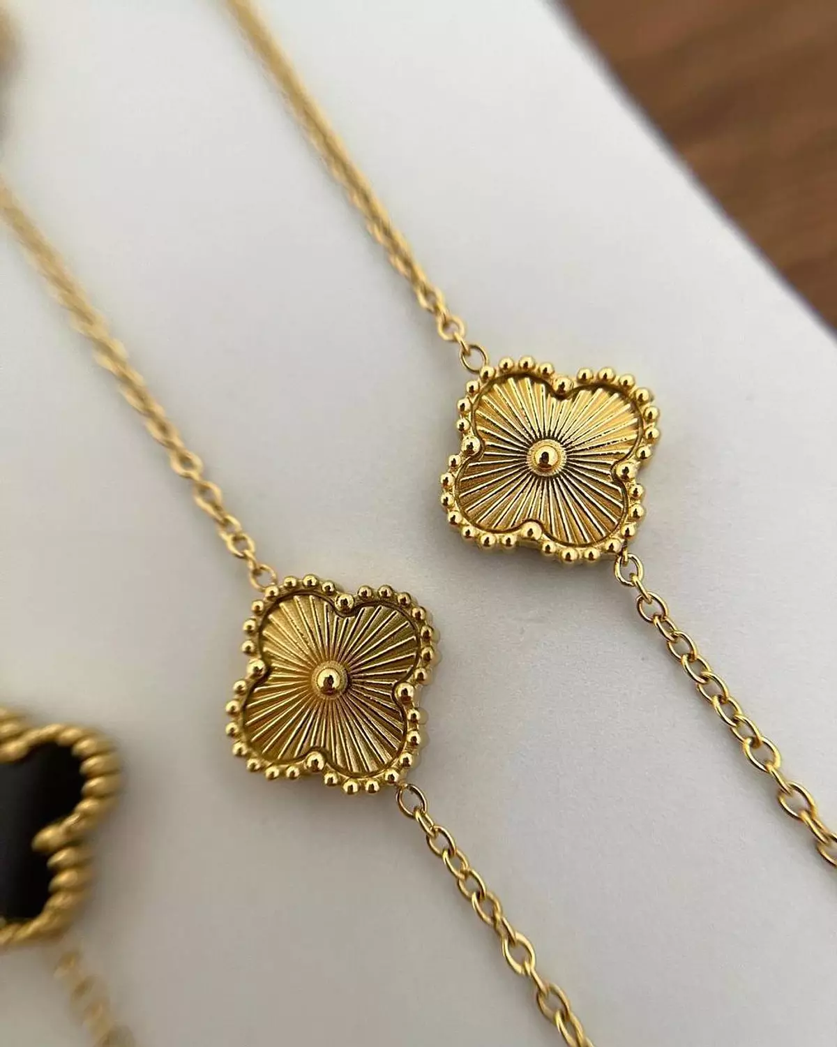 Vancleef necklace in gold hover image