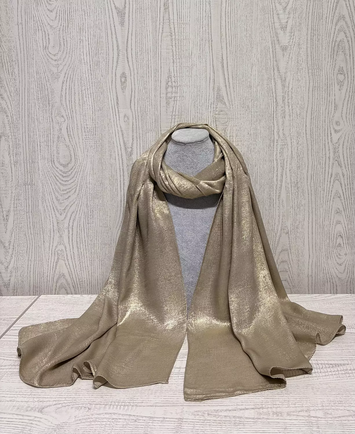 Scarf-Glamour-Gold image