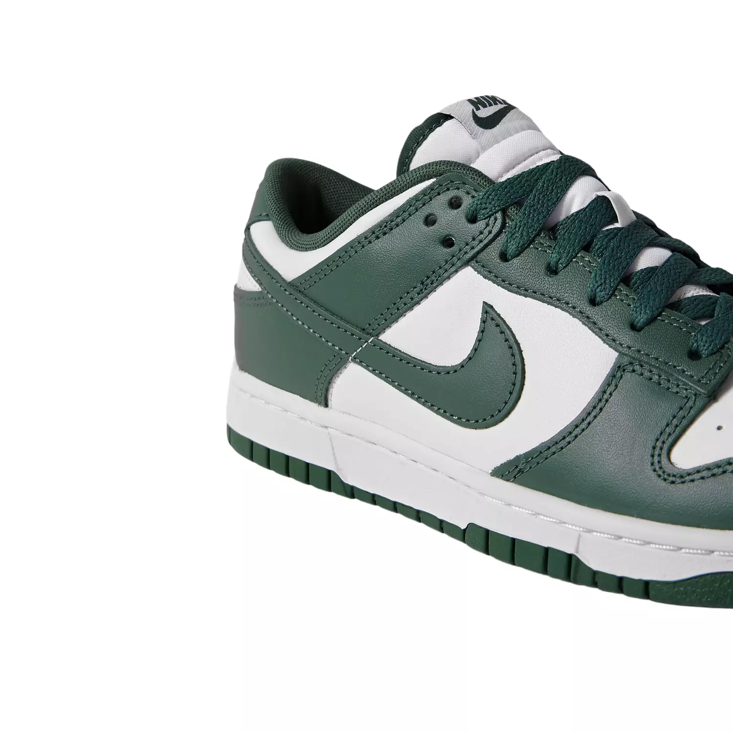 Nike SB Dunk Low x White Green  2