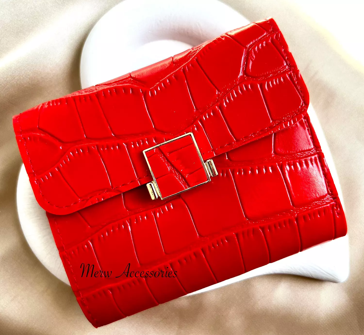 Red wallet .. image