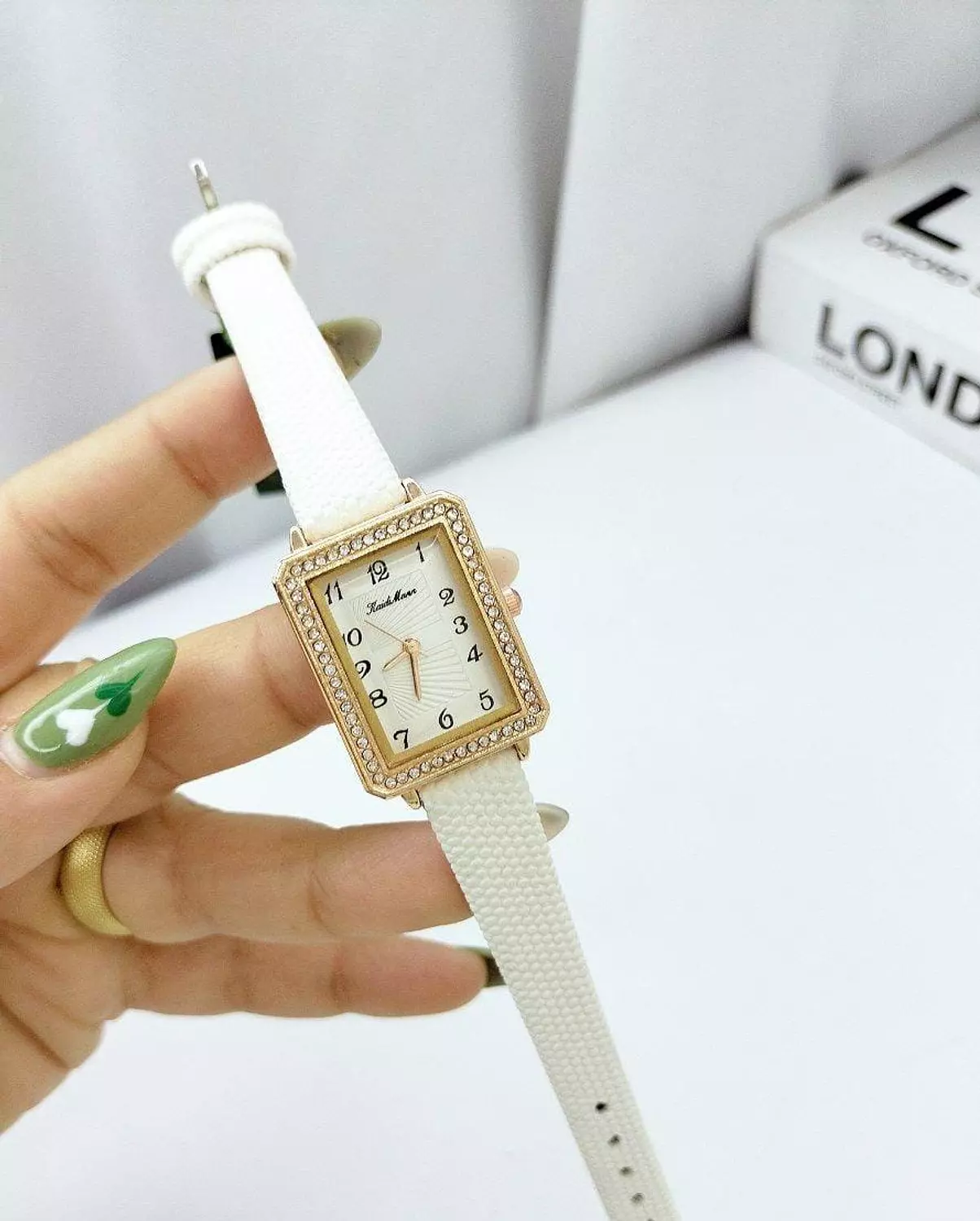 Watch W01 4