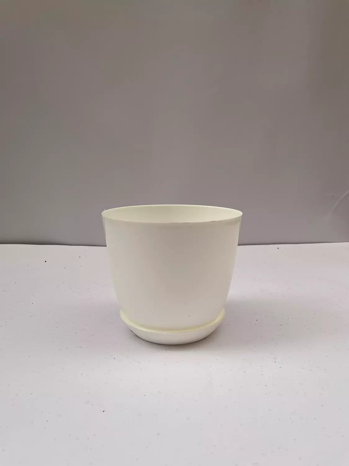 The Mirror pot  hover image