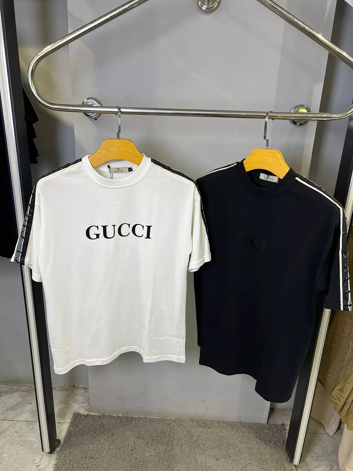 GUCCI TSHIRT / 1484 8