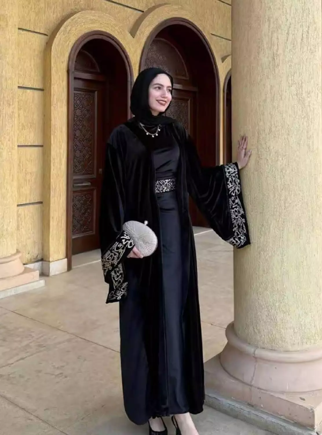 Sultanah Velvet Kaftan image