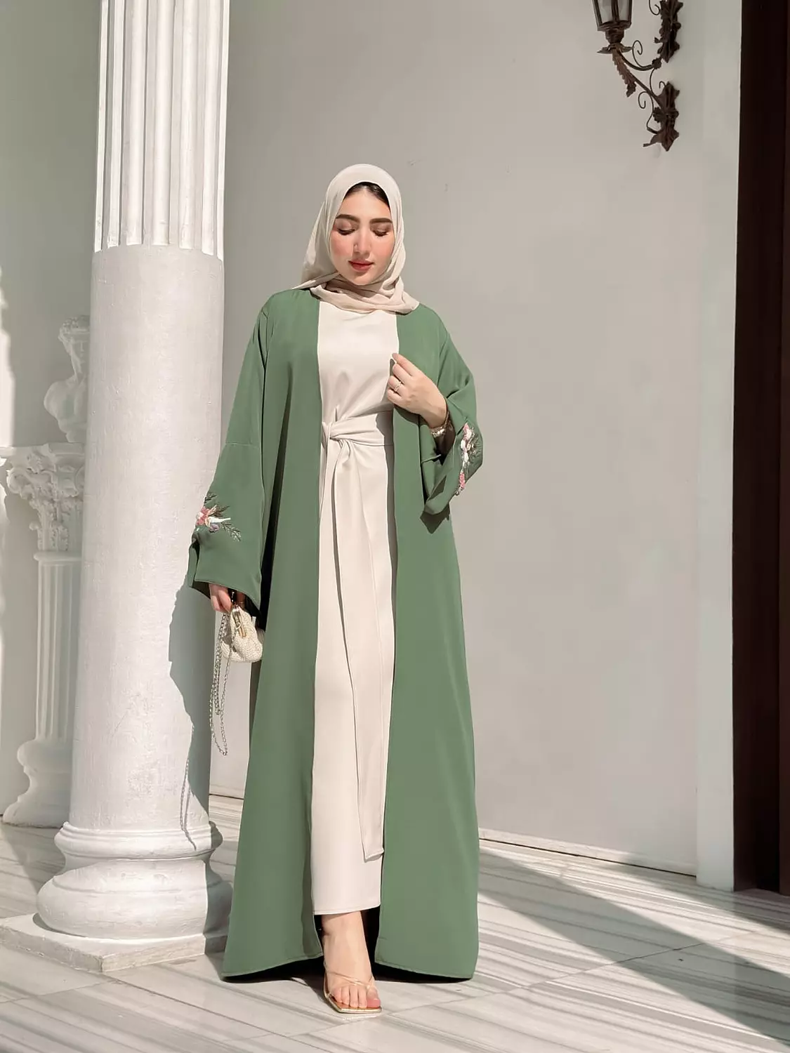 Floral abaya + basic  4